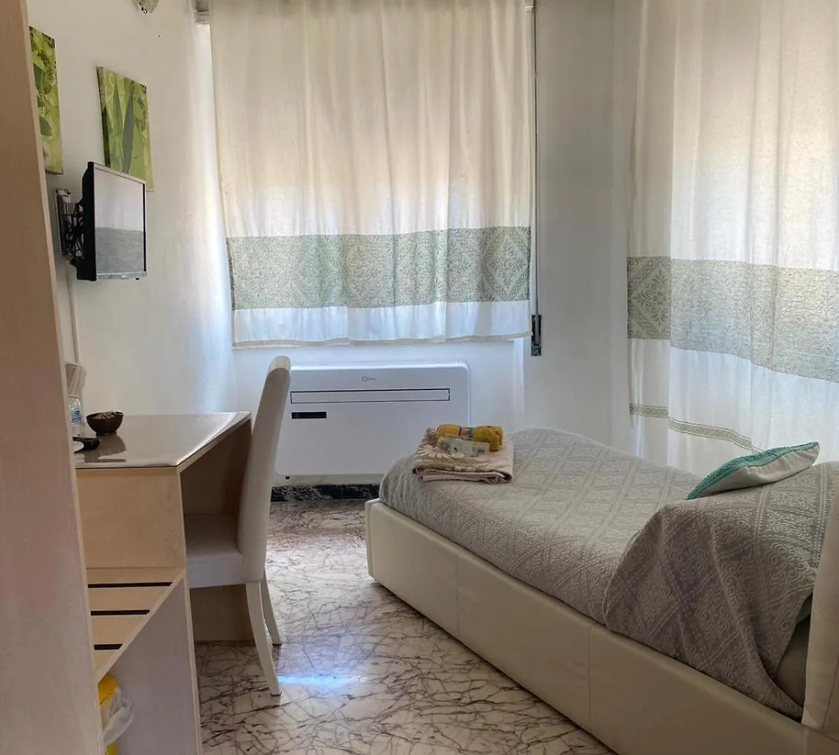 B&B Camera & Caffe Tempio Pausania Bed & Breakfast